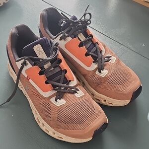 On Cloud Swiss Made Womens Running Sneakers Size 9